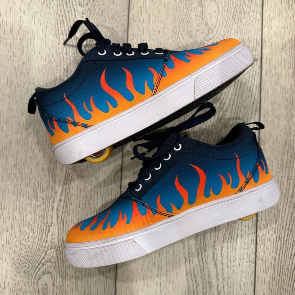 Heelys Pro 20 Flames Skate Shoe Kids Heelys Removable Wheel Size 5